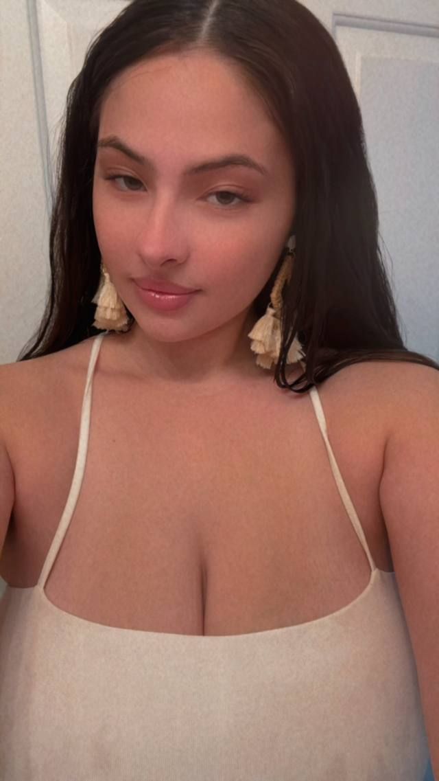 Title I'm available for hookup - Image 2